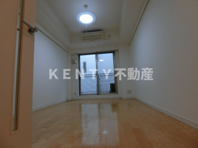 【寝室】 | アーデン目黒不動前 | 広くて明るい寝室