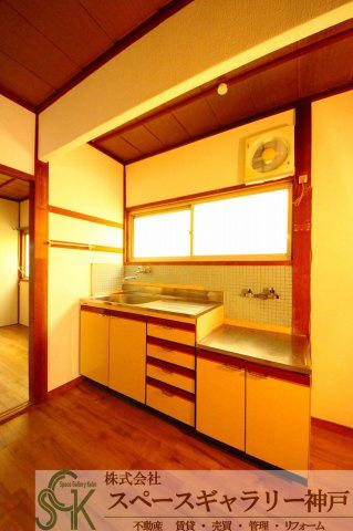 南海荘のキッチン|※お部屋により仕様が異なる場合があります※
