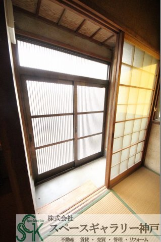 南海荘の玄関|※お部屋により仕様が異なる場合があります※