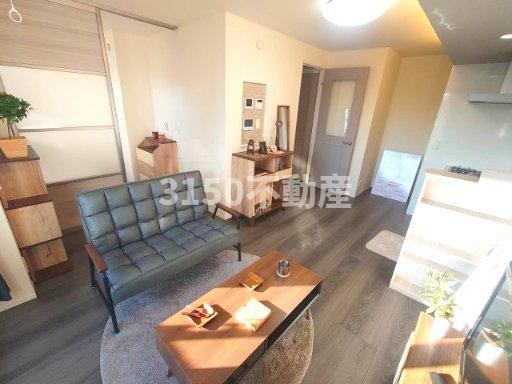 セレスティア西荘　EASTの居間・リビング