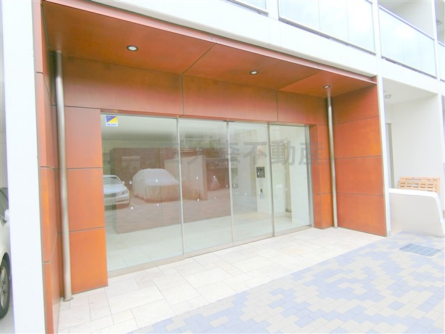 CREVISTA大森西のエントランス