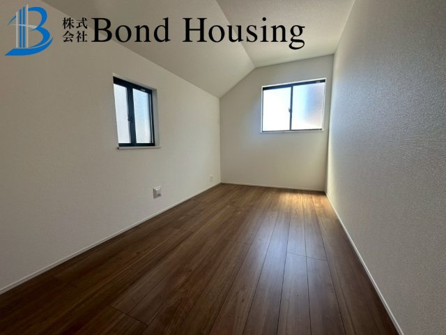 南向きで陽当たり良好　桃山台6丁目　新築2区画　2号棟の子供部屋