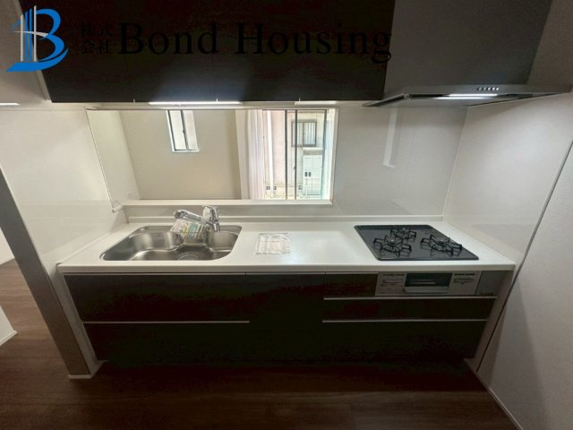 南向きで陽当たり良好　桃山台6丁目　新築2区画　2号棟のキッチン