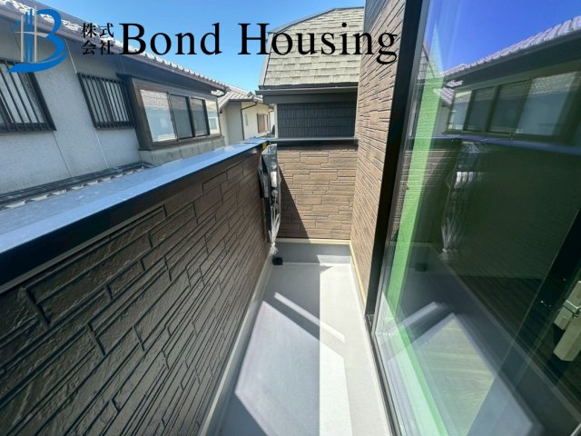 南向きで陽当たり良好　桃山台6丁目　新築2区画　2号棟のバルコニー
