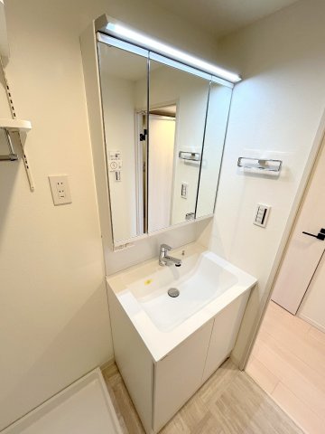 ライオンズマンション昭島第2の独立洗面台