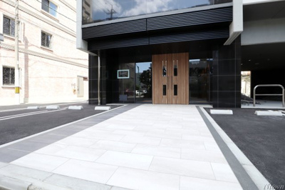 【エントランス】 | S-RESIDENCE今池arcana | 建物の内部です