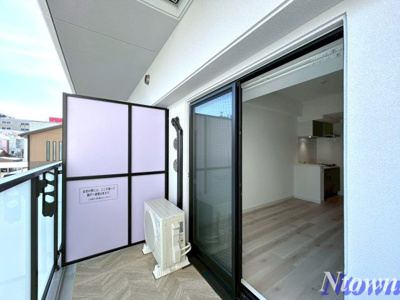 【バルコニー】 | S-RESIDENCE亀島駅前ascent | バルコニーからの眺めを楽しみながら食事をしませんか