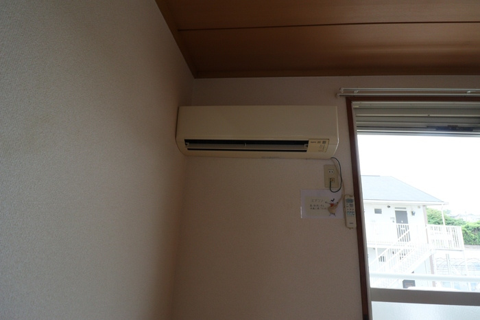 ライトハウス ⅠⅡの設備|エアコン