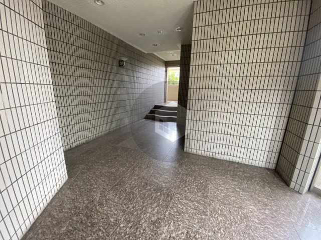 鴻池クレストのロビー