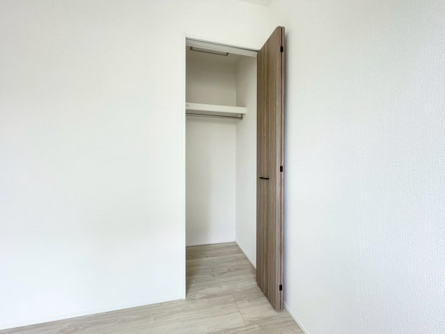 【収納】 | 神栖市若松中央2号棟 | 3LDK　最短即日見学も可能です。お気軽にお問合せください。