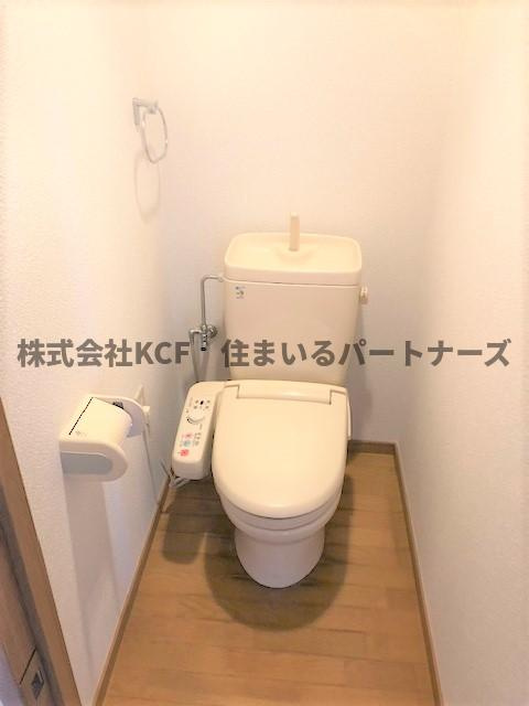 エスペランサフルールのトイレ|落ち着いた色調のトイレです