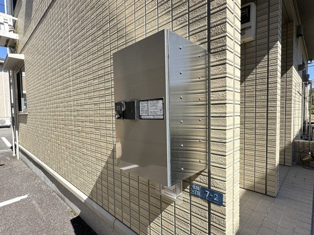 シャンブル・ド・シャルマン C棟のエントランス