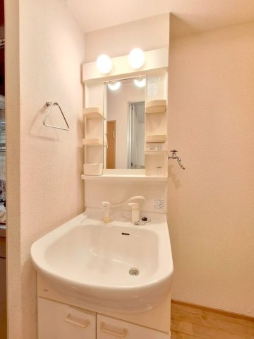 フルスインゼルの独立洗面台|★シャンプードレッサー★