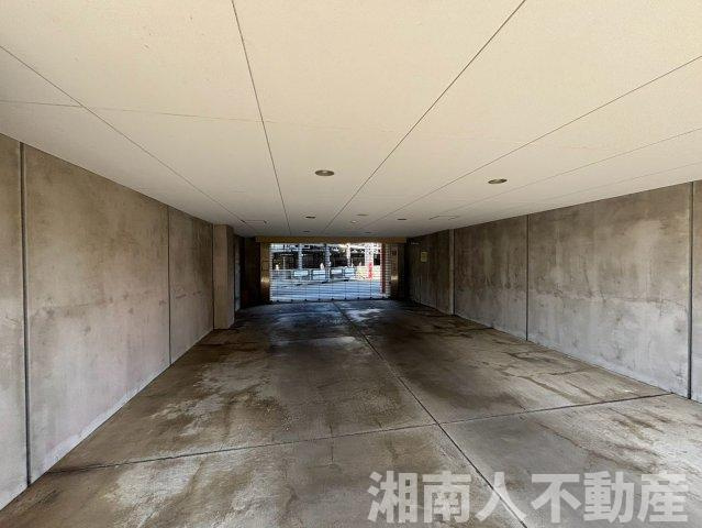 クオス湘南台2レジデンシャルタワーの駐車場