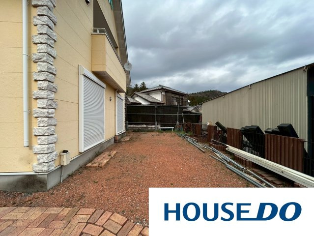 中古戸建　佐野市岩崎町の庭|西洋を感じられるお庭です
