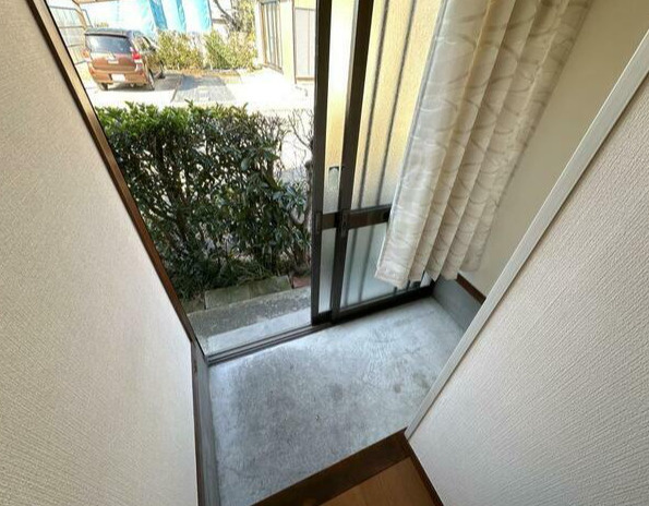 坂本貸家の玄関