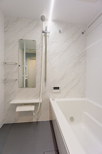 ライフパル藤沢の浴室