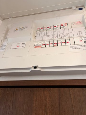 松本市村井町西1丁目　中古住宅のその他|分電盤です