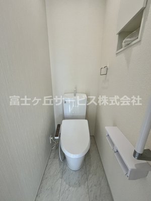 【トイレ】 | 榛原郡吉田町住吉 5期 新築一戸建て | 2階のトイレ