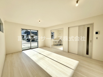 【居間・リビング】 | 榛原郡吉田町住吉 5期 新築一戸建て | おしゃれなリビングです