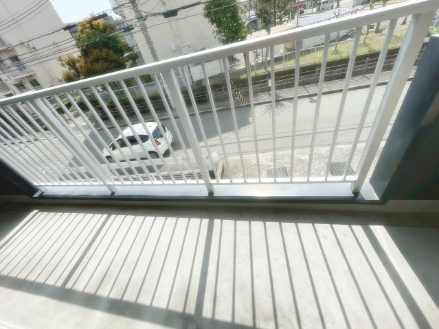 リバティーハイツのバルコニー|開放的で明るい空間を演出してくれるバルコニーです