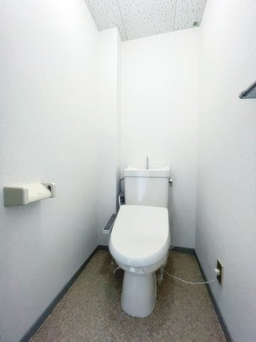 リバティーハイツのトイレ|ゆったりとした空間のトイレです