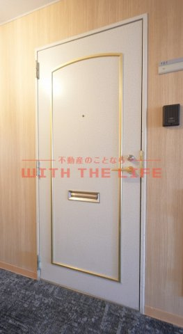 オーシャンハイツ【キャッシュバック対象物件】の玄関