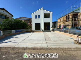 【駐車場】 | LiveleGarden.S下野石橋　1号棟 | お車並列３台分ご用意しております♪
