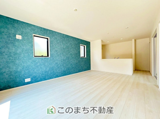 【居間・リビング】 | LiveleGarden.S下野石橋　1号棟 | 時間のゆとりと空間、暖かな陽光がもたらす光と風を独占してください。新しい暮らしが始まります。
