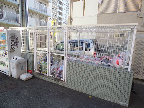 敷地内ゴミ置き場 