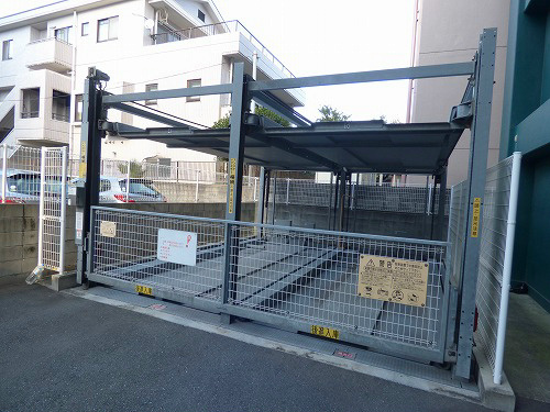 敷地内駐車場 
