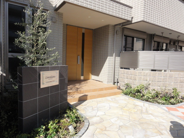 コンソランテ　ペット共生のロビー|安心のオートロック