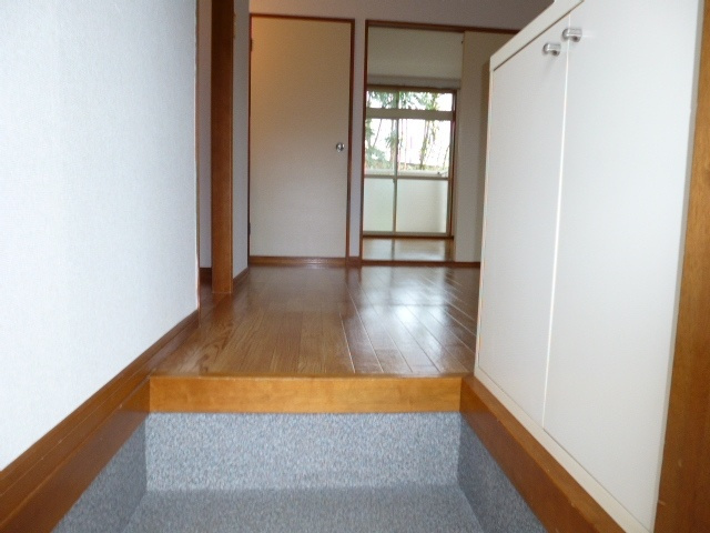 ニューシティ中須加Ｂの玄関