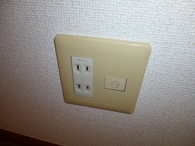 ニューシティ中須加Ｂの設備|電話モジュラー