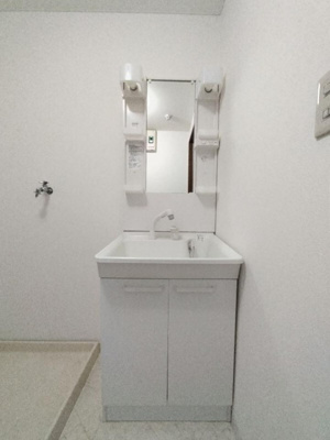 【洗面所】 | クオーレ都町