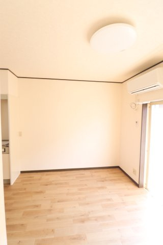 パレス桂の居間・リビング