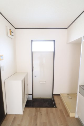 パレス桂の玄関