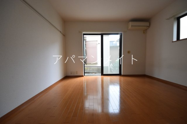 【居間・リビング】 | カーサ南戸塚 | 戸塚周辺ならアパマンメイトへＬｅｔｓ Ｇｏ ！