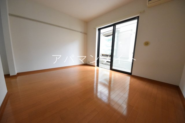 【洋室】 | カーサ南戸塚 | 戸塚周辺ならアパマンメイトへＬｅｔｓ Ｇｏ ！