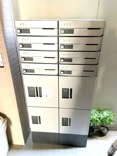 ロゼ早稲田のその他共用部分|★ポストと便利な宅配ボックスあり★