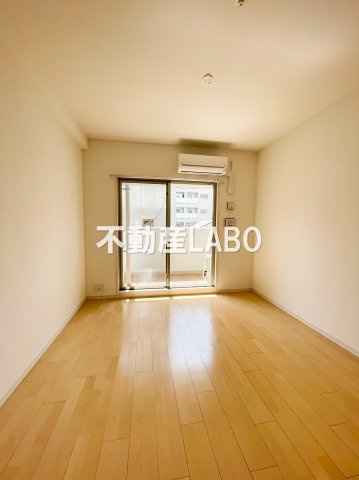 アドバンス大阪グロウスの洋室