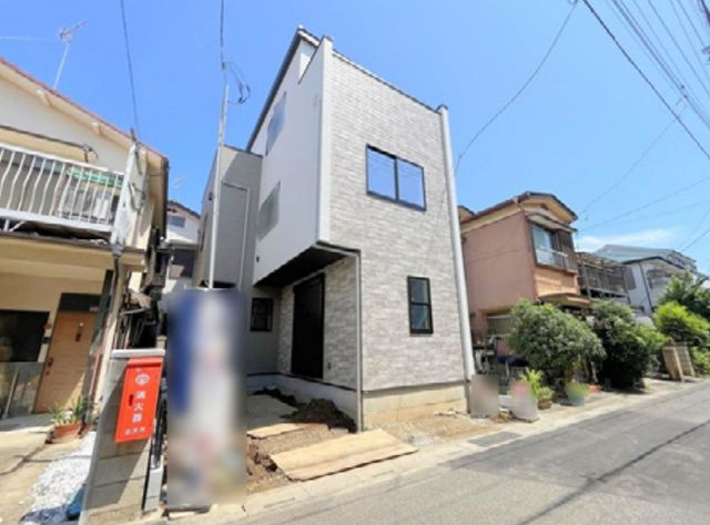 新築戸建　　志木市柏町1丁目　全1棟の外観|東武東上線「志木」駅バス乗車約8分、「水谷東」バス停より徒歩約3分スーパー、コンビニ徒歩10分圏内です