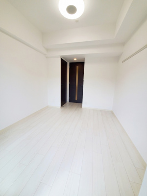 【居間・リビング】 | エステムコート新大阪XVフロウ | 開放感のあるお部屋です。