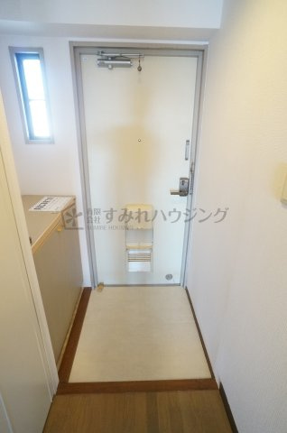 JP伊丹レジデンスの玄関