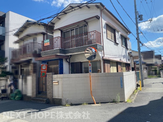 【外観】 | 尼崎市富松町1丁目中古戸建 | 昭和47年5月建築！角地で明るく開放的な戸建住宅です♪室内をリフォームしてここから新しい生活を始めませんか？