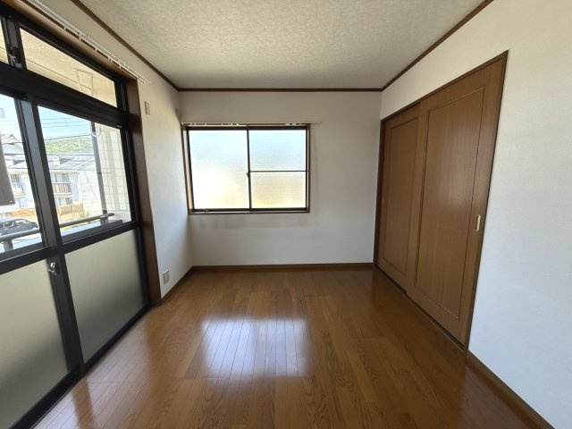 東塚ハイツの子供部屋