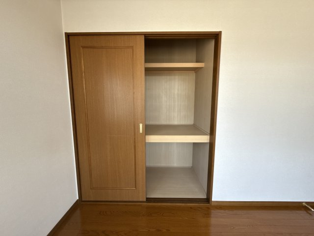 東塚ハイツの収納