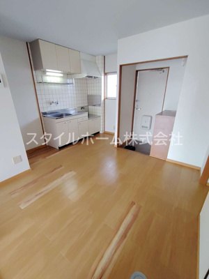 【居間・リビング】 | パークサイド西小鷹野Ⅱ | イメージ写真です。