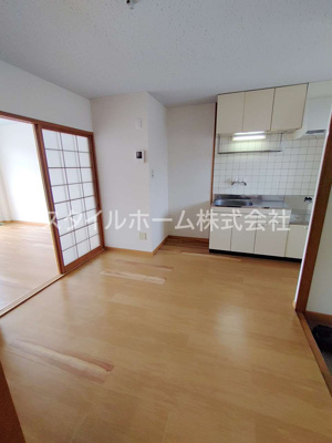 【居間・リビング】 | パークサイド西小鷹野Ⅱ | イメージ写真です。