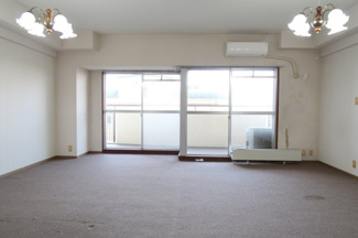 【居間・リビング】 | 琵琶湖アーバンリゾートⅡ番館